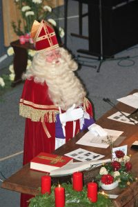 02-sint-roept-op-tot-solidariteit